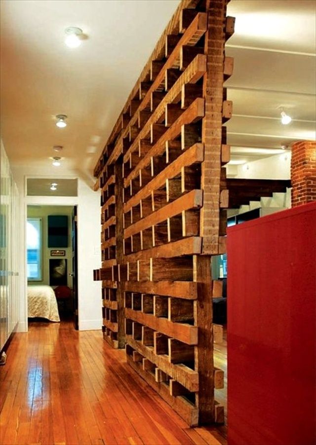 Who else wants to know about Pallet room divider? | Pallet Furniture Plans