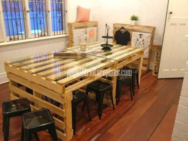 Creative with Pallets DIY Pallet Furniture Plans