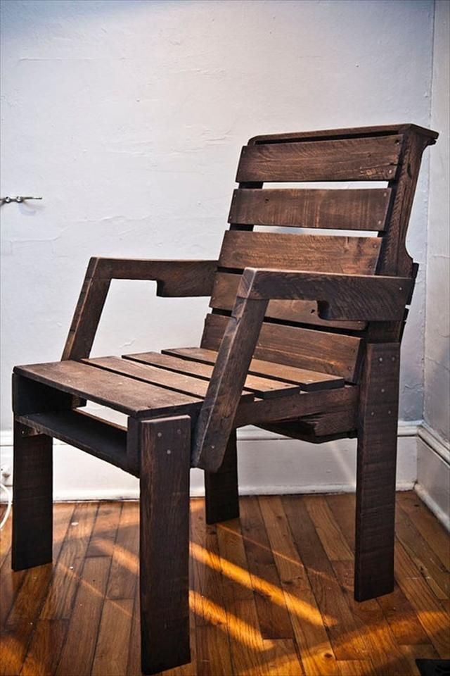 31 DIY Pallet Chair Ideas | Pallet Furniture Plans