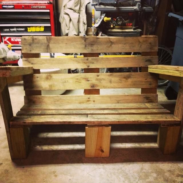 Bring In Some Ease With Your Diy Pallet Chairs Accompanied By Yourself