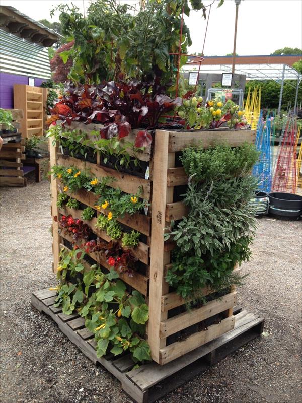 Pallet Garden - Landscaping with Pallets | Pallet 