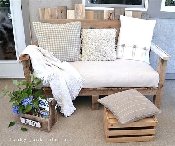 pallet sofa out of pallet wood