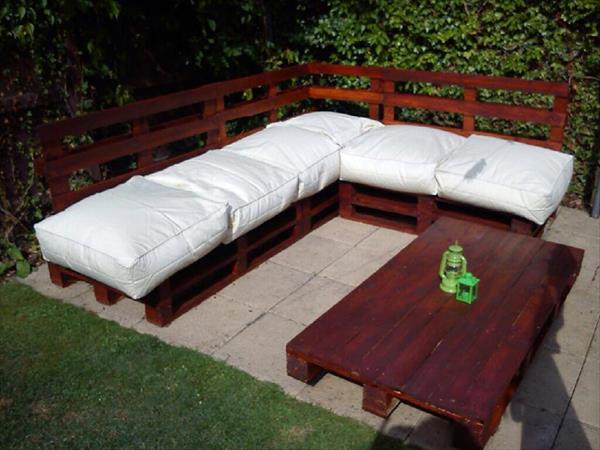 Pallet Sofa