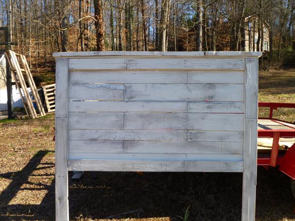 salvaged pallet headboard