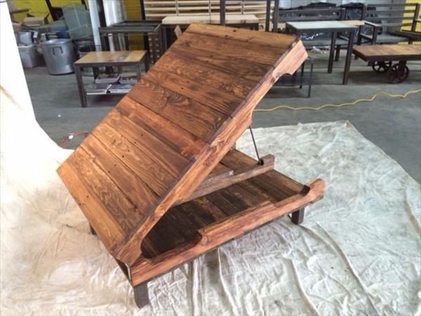 repurposed pallet hinged coffee table