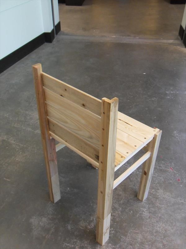 DIY Pallet Chair Design | Pallet Furniture Plans