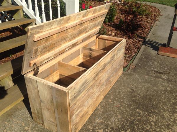 DIY Large Rustic Pallet Chest  Pallet Furniture Plans