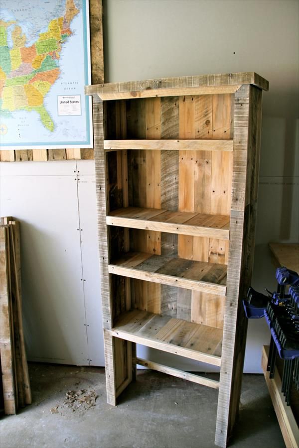 DIY Recycled Pallet Bookcase  Pallet Furniture Plans