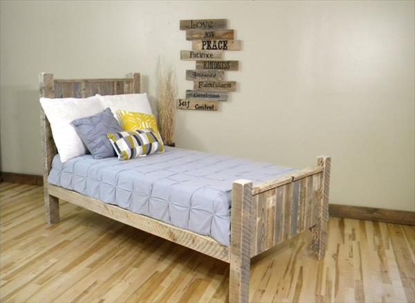 DIY Pallet Bed Pallet Furniture Plans