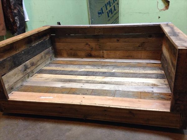 DIY Rustic Pallet Dog Bed  Pallet Furniture Plans