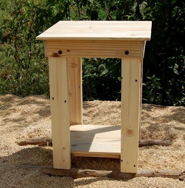  -to-Build Pallet Nightstand and Side Table | Pallet Furniture Plans