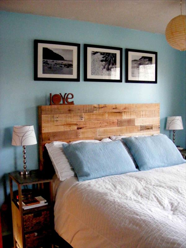 DIY Reclaimed Wooden Pallet Headboard | Pallet Furniture Plans