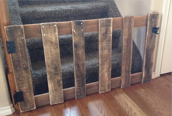 DIY Wood Pallet Baby Gate | Pallet Furniture Plans