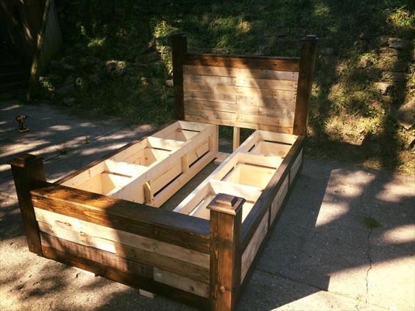 DIY Pallet Bed Frame with Drawers  Pallet Furniture Plans