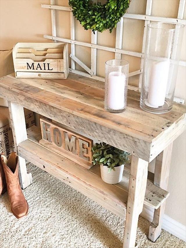 Rustic Pallet Entryway Table  Pallet Furniture Plans