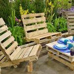 pallet table and chairs