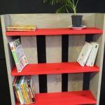 Pallet Bookcase DIY