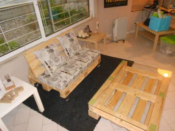 DIY Pallet Sofa, Pallet Living Room Table | Pallet Furniture Plans