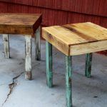 Beautiful and Simple Pallet Side Tables