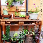 Pallet Potting Bench for Your Garden
