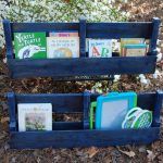 recycled pallet bookshelves