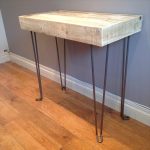 recycled pallet side table with hairpin legs