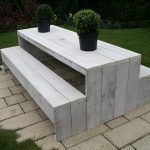 reclaimed pallet garden furniture