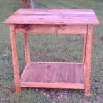 recycled pallet end table