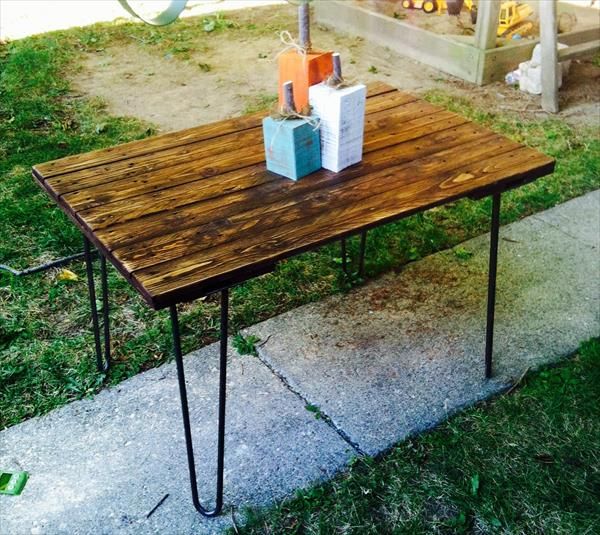 Diy Salvaged Rustic Pallet Table With, How To Build A Table With Hairpin Legs