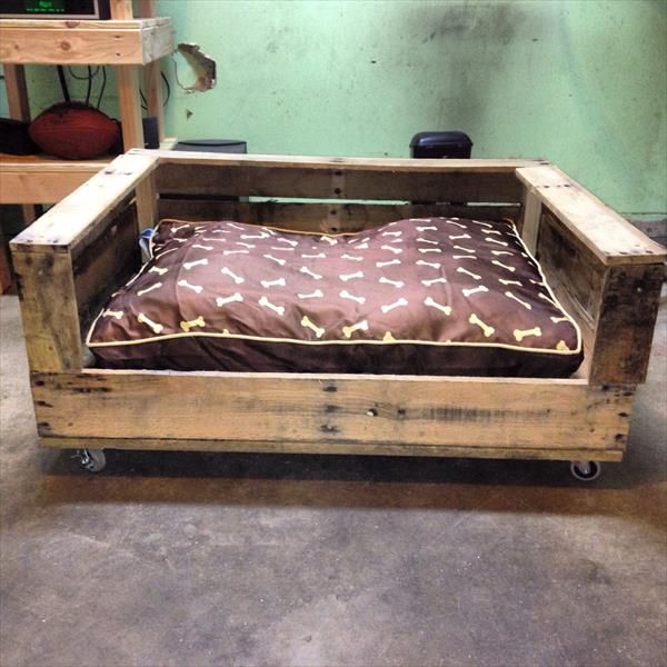 handmade pallet dog bed