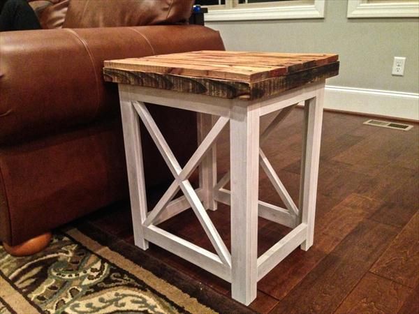 Diy Maple Pallet Side Table Or Nightstand Furniture Plans - Diy Rustic End Table Plans