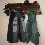 diy pallet coat rack with ski bindings as hanging hooks