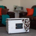 recycled pallet toy box