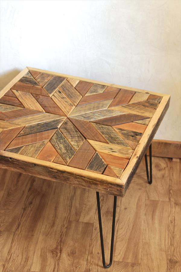 Pallet Coffee Table with Star Pattern Top | Pallet Furniture Plans