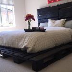 handmade low-cost pallet platform bed